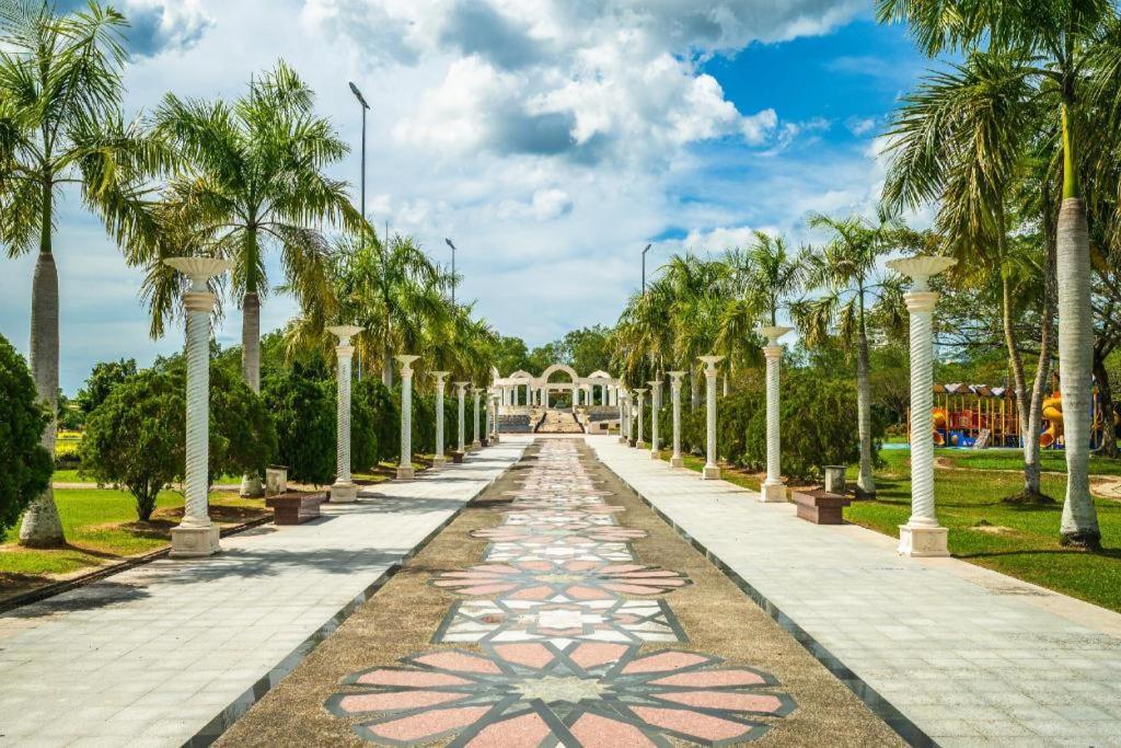 Traders Inn Brunei Bandar Seri Begawan Zewnętrze zdjęcie